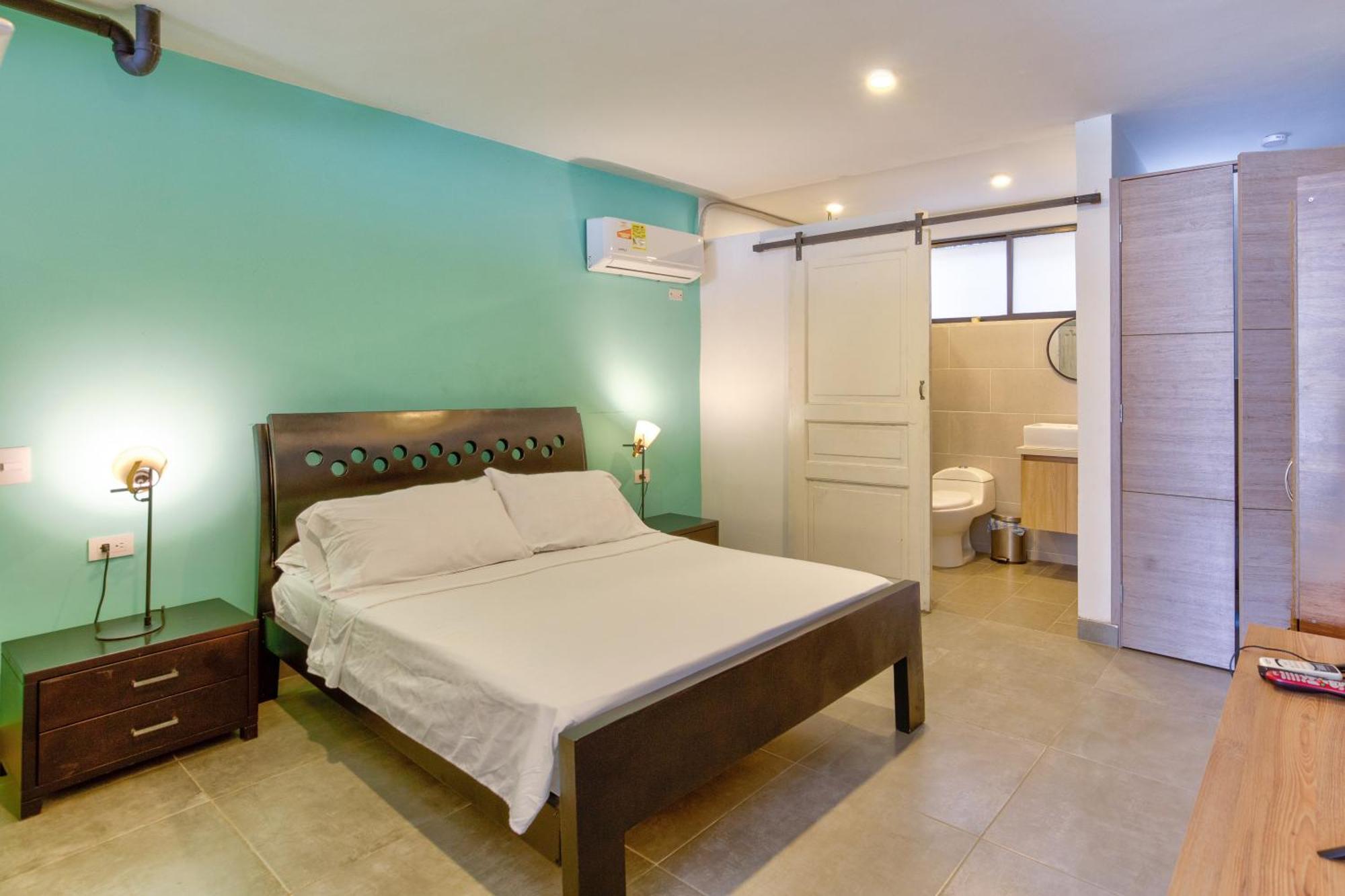 Moonshine Boutique Hostal Cali Zewnętrze zdjęcie